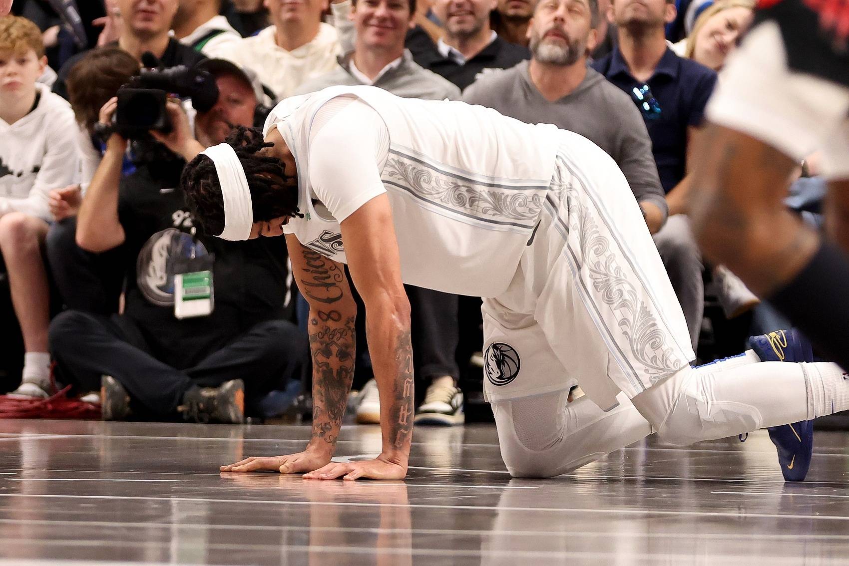 开云-浓眉哥重要时刻锐不可当，利物浦带队取胜！-开云