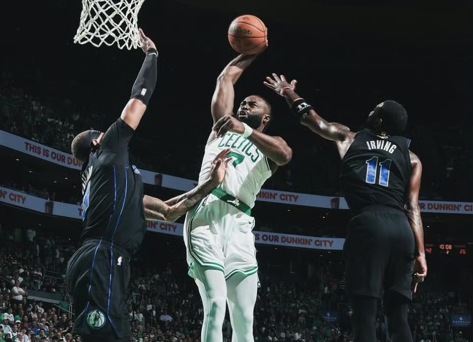 开云中国-凯尔特人新秀表现惊艳，全场观众掌声不断，能力不要联系标准其中准备.-开云中国